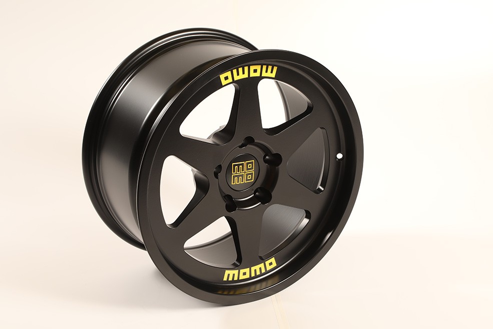 new-momo-heritage-6-wheel-available-now_1.jpg