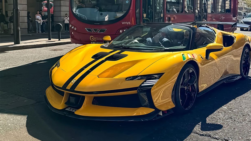 买车选什么颜色？车漆颜色选择指南，从保值率到个性表达